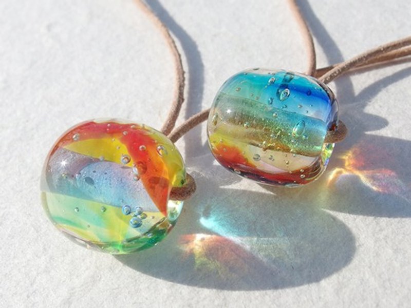 【Rainbow】【Special】虹玉ガラス(にじたま【虹】)ネックレス【ミニ選べます】【受注制作】 - 项链 - 玻璃 多色
