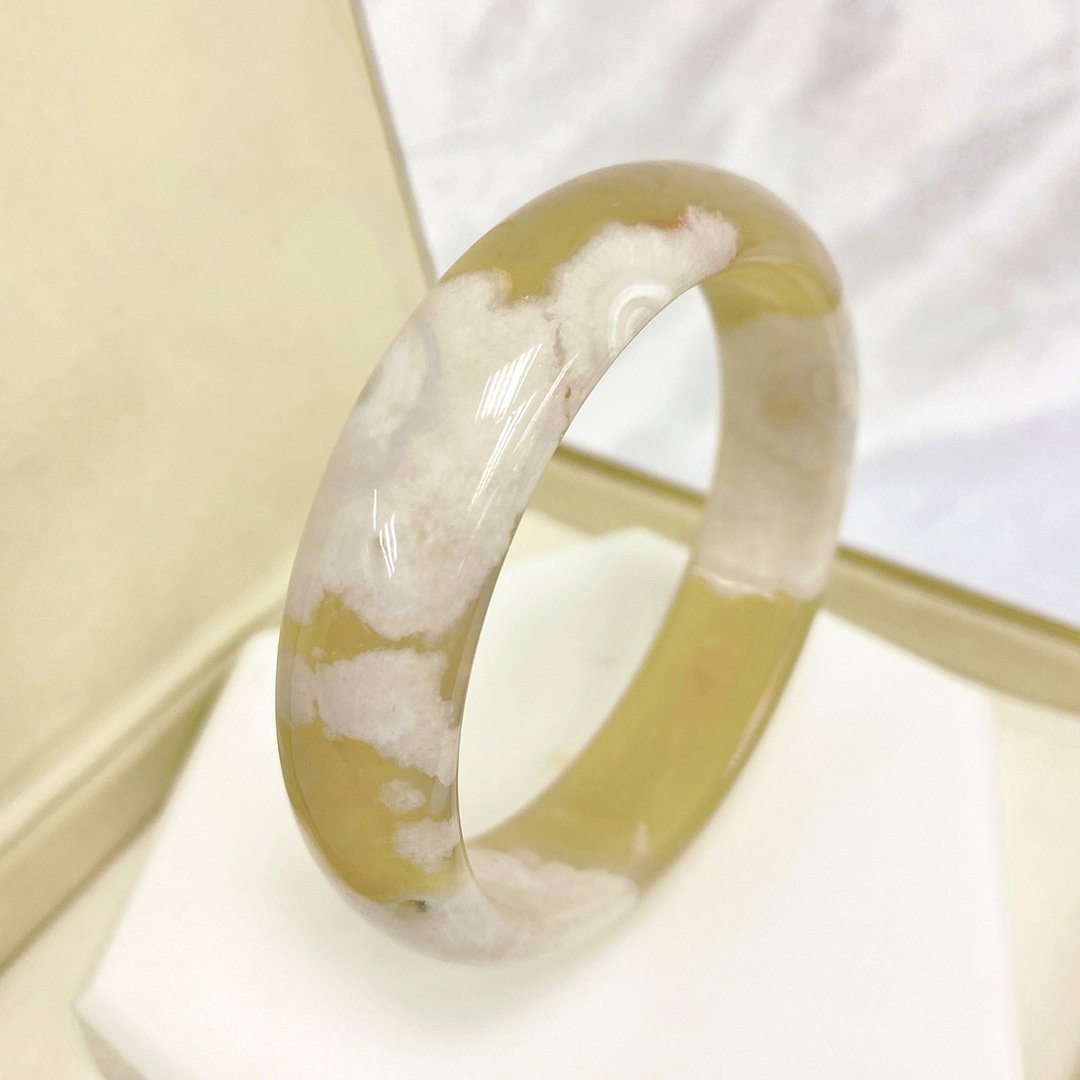 Edith & Jaz • 樱花玛瑙手镯Ø53mm (E) - 手链/手环 - 宝石 白色