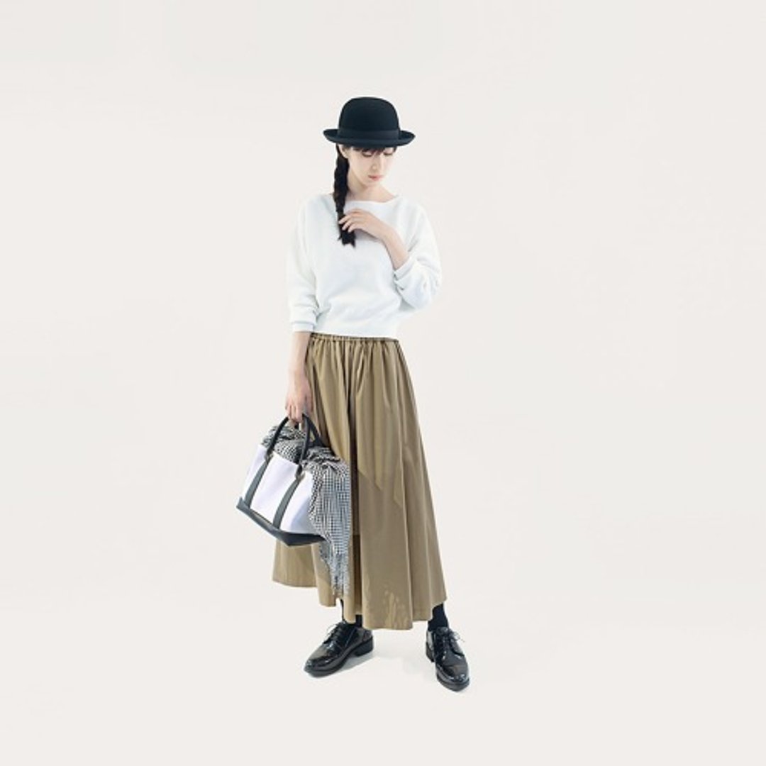 High-quality chino type beige cotton blend long skirt that is safe for any occasion CLAIRE - 裙子 - 棉．麻 