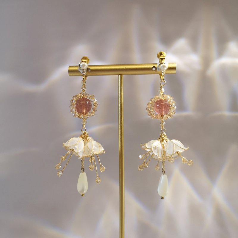 兰迪 l 水晶花耳鈎耳夹 - 耳环/耳夹 - 硅胶 白色