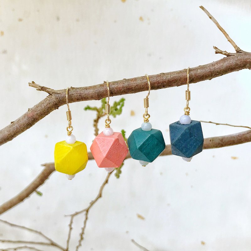 四色个性撞色木头耳环 可改耳夹 - 耳环/耳夹 - 木头 多色