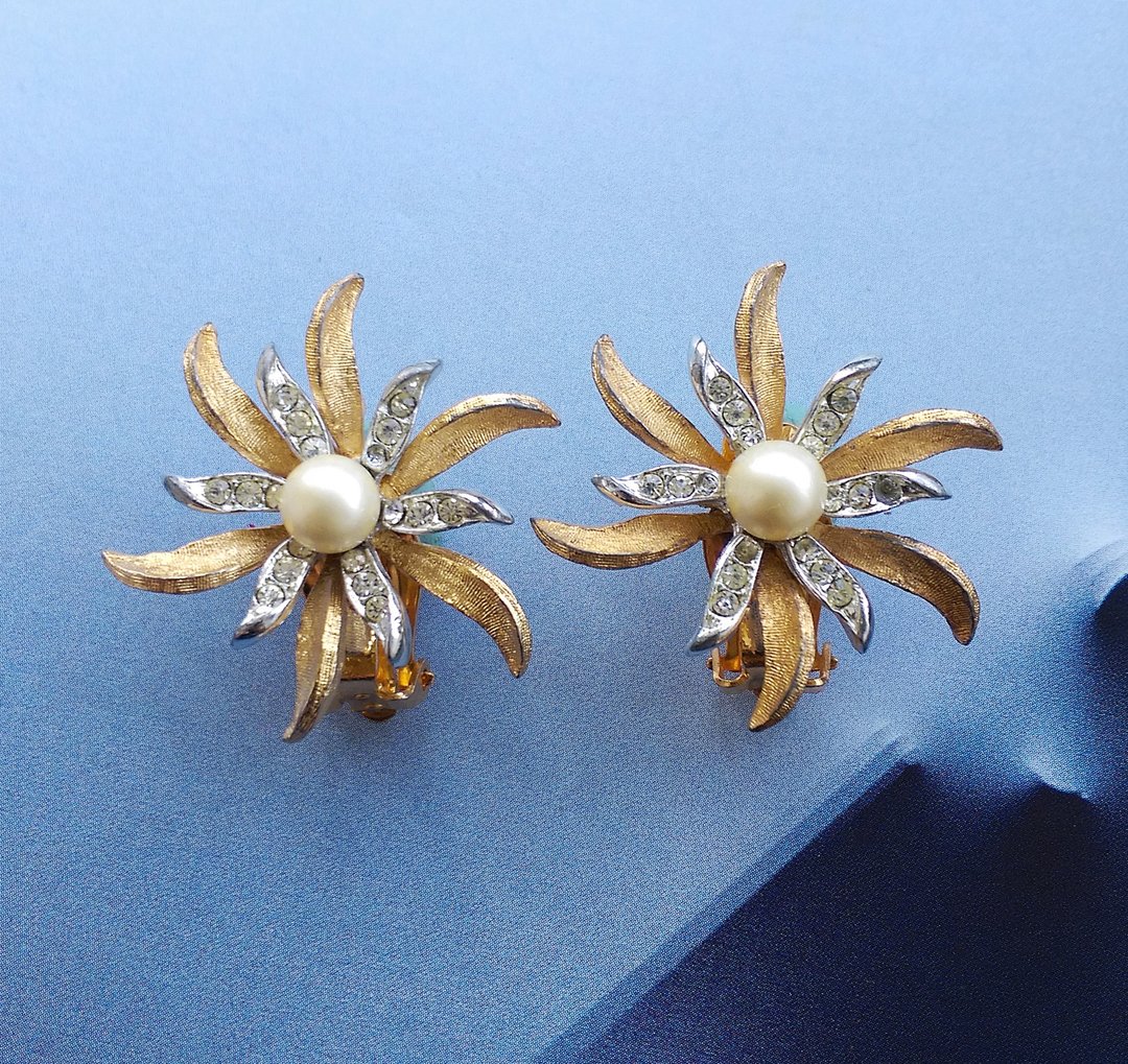 Vintage Jewelry 西洋古董饰品 JUDY LEE 立体双色珠花 夹式耳环 - 耳环/耳夹 - 其他金属 金色