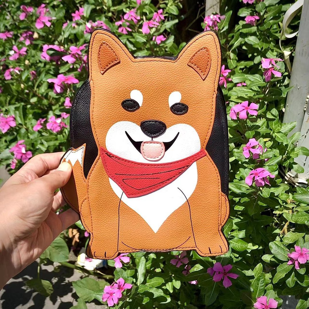 戴领巾的柴犬童趣造型斜背包/动物包 小柴 - 酷乐村 - 侧背包/斜挎包 - 人造皮革 咖啡色