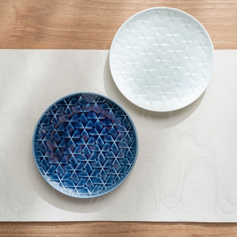 【入厝礼物】菱格纹圆盘 (17cm) - 盘子/餐盘/盘架 - 瓷 蓝色