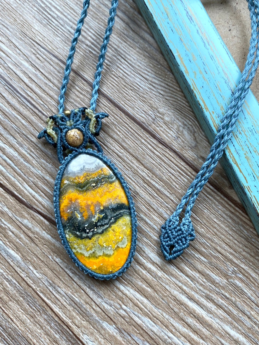 P168-蜡线编织 大黄蜂碧玉(bumble bee jasper) 玛瑙珠 项链 - 项链 - 其他材质 灰色