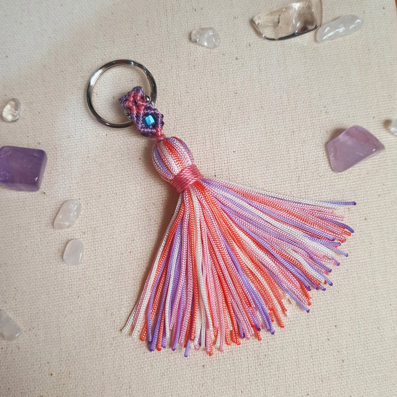 C011-手工编织串珠小流苏钥匙圈 - 钥匙链/钥匙包 - 尼龙 多色