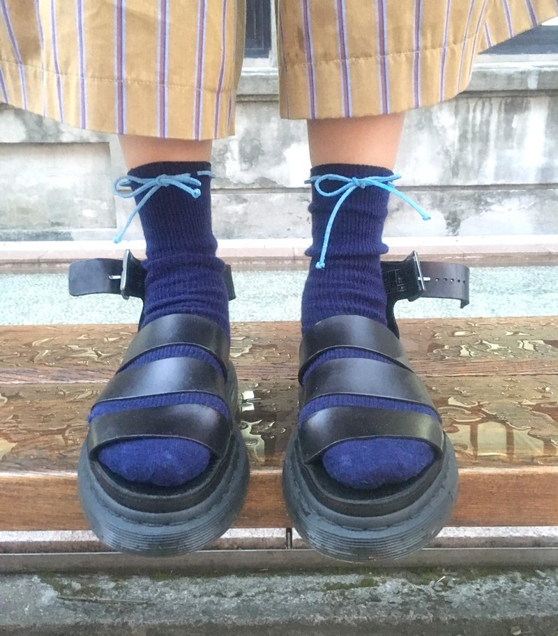 II Socks/文青款绑绳中统袜/低调深蓝/接单订制 - 袜子 - 棉．麻 蓝色