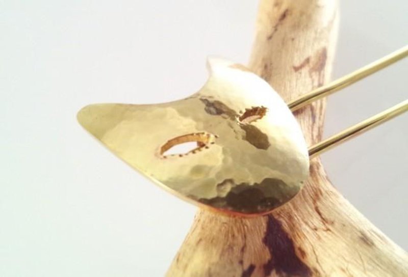 Cat stall pin brass forging - 戒指 - 其他金属 金色