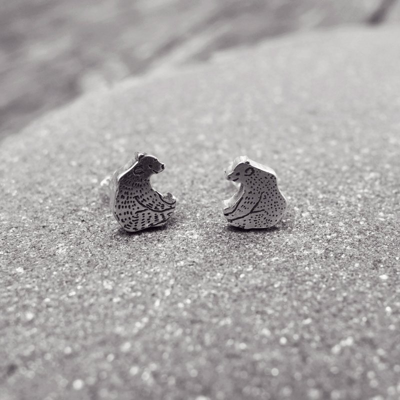 ShouZhuo handmade---阿拉斯加棕熊耳针(单只)/纯银/手工订制 - 耳环/耳夹 - 纯银 银色