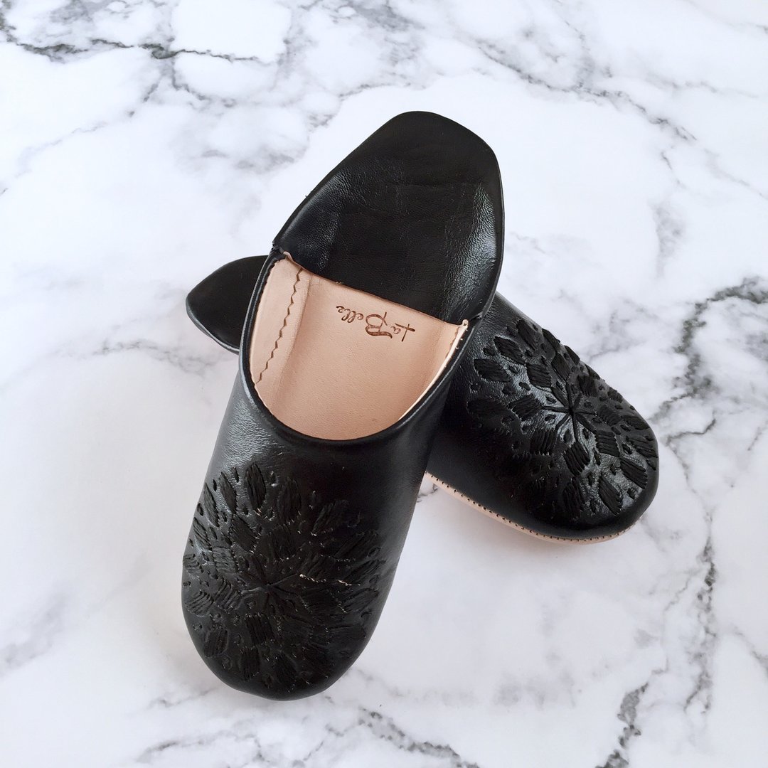 Refined handmade embroidery Babush Broadley Noir - 其他 - 真皮 黑色