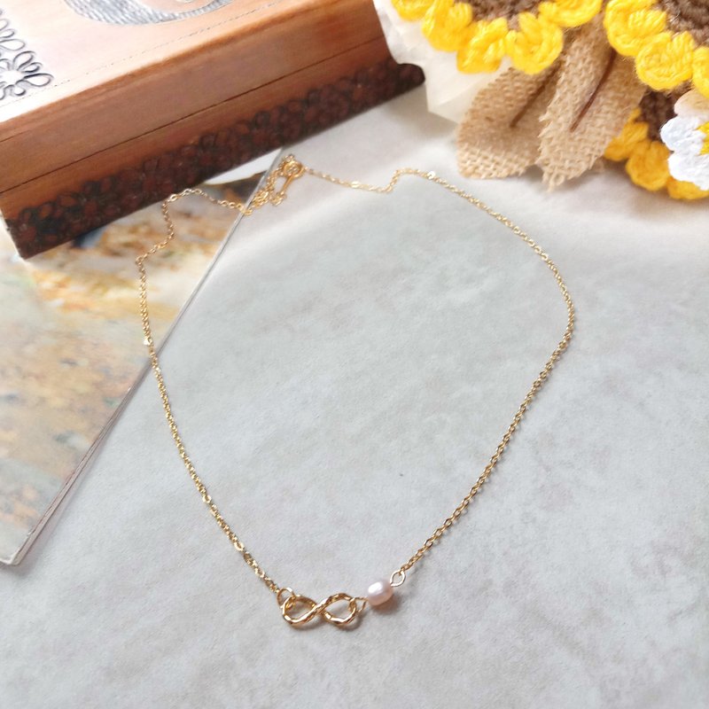 Infinity 无限印记 永恒 淡水珍珠颈链 14k包金项链 - 耳环/耳夹 - 珍珠 金色