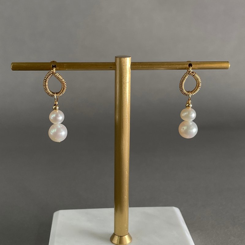 几何摇摆 大小珍珠耳环 14K Gold-Filled - 耳环/耳夹 - 珍珠 白色