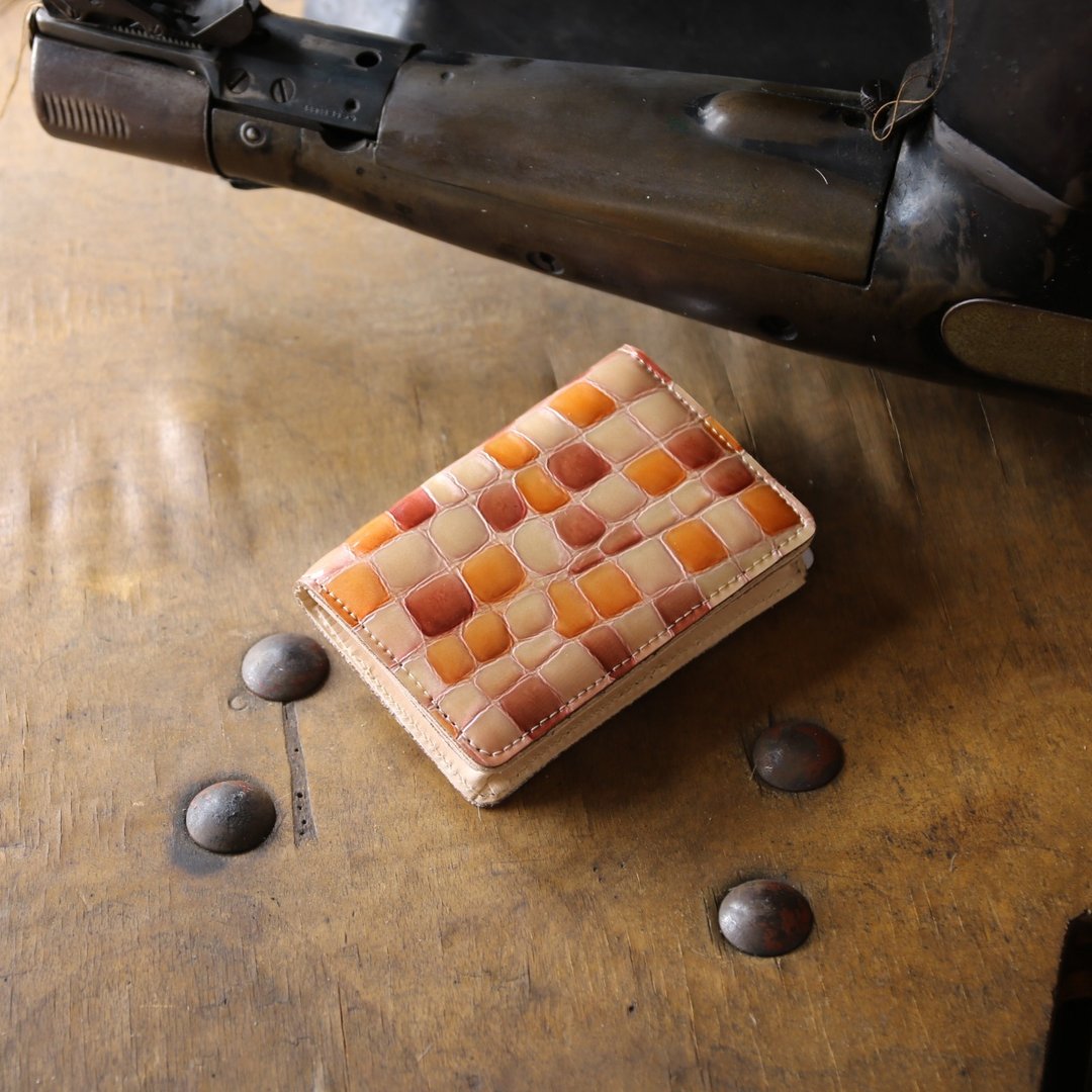 Manufactured in Japan Colored glass cowhide name piece 夾 name piece 盒 红 红 红 made in JAPAN handmade leather card case - 其他 - 真皮 橘色