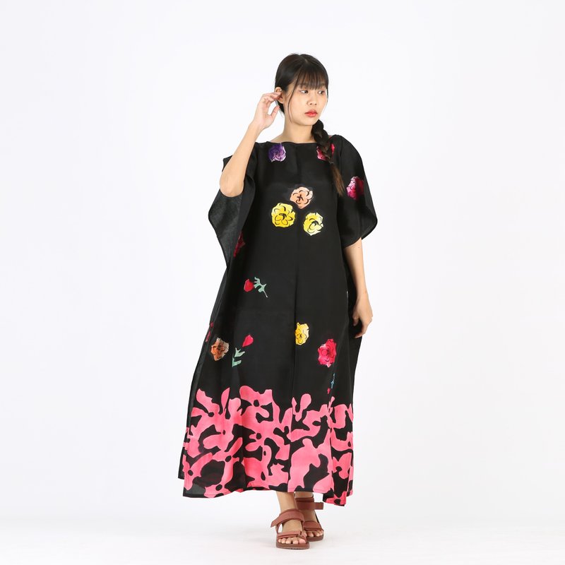 Hand Painted Cotton Silk Kaftan for Summer Resort Vacation - 洋装/连衣裙 - 棉．麻 黑色