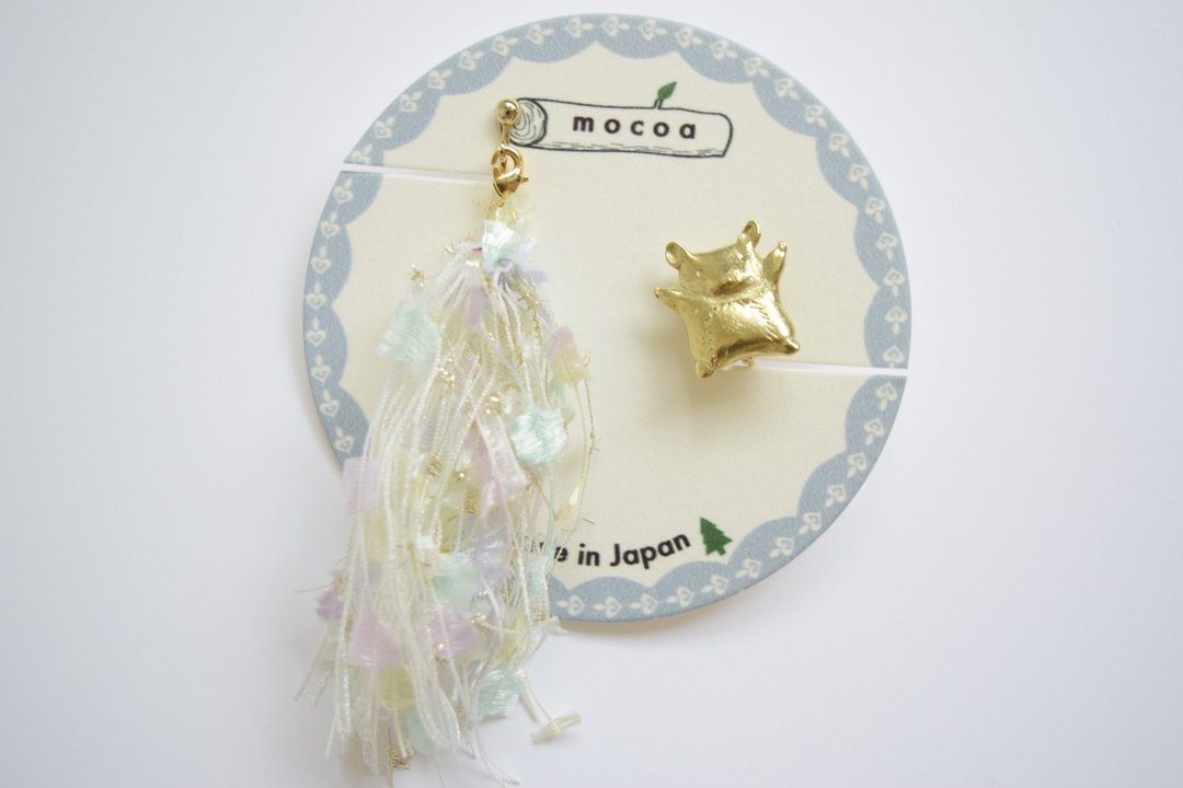 Chinchilla clipped type earrings - 耳环/耳夹 - 其他金属 金色