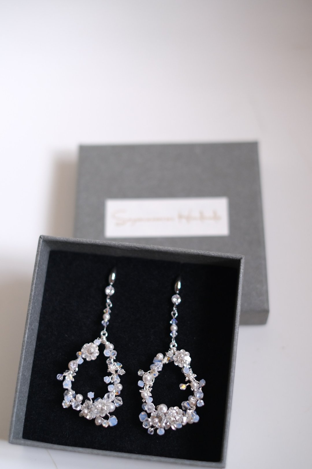Swarovski水晶珍珠耳环,水晶耳环,婚纱耳环,Bridal Earrings - 耳环/耳夹 - 水晶 银色
