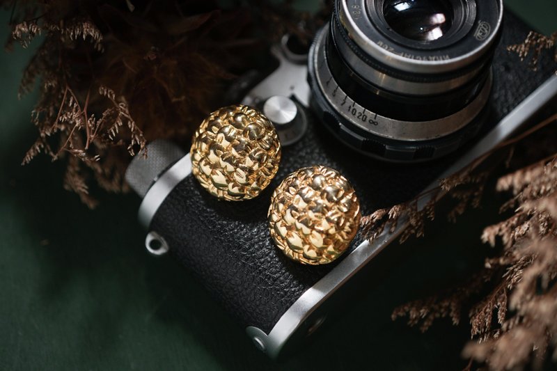 【古董饰品/西洋老件】美国纪梵希givenchy金色编织纹古董耳环 - 耳环/耳夹 - 其他金属 金色