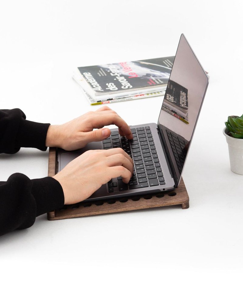 木质笔记本电脑支架 电脑配件 MacBook 支架 极简主义桌面装饰 - 电脑配件 - 木头 咖啡色