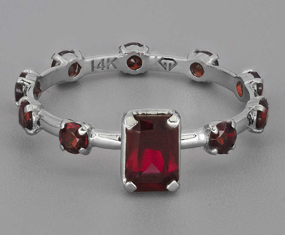 14k gold Ring with garnets - 戒指 - 贵金属 金色