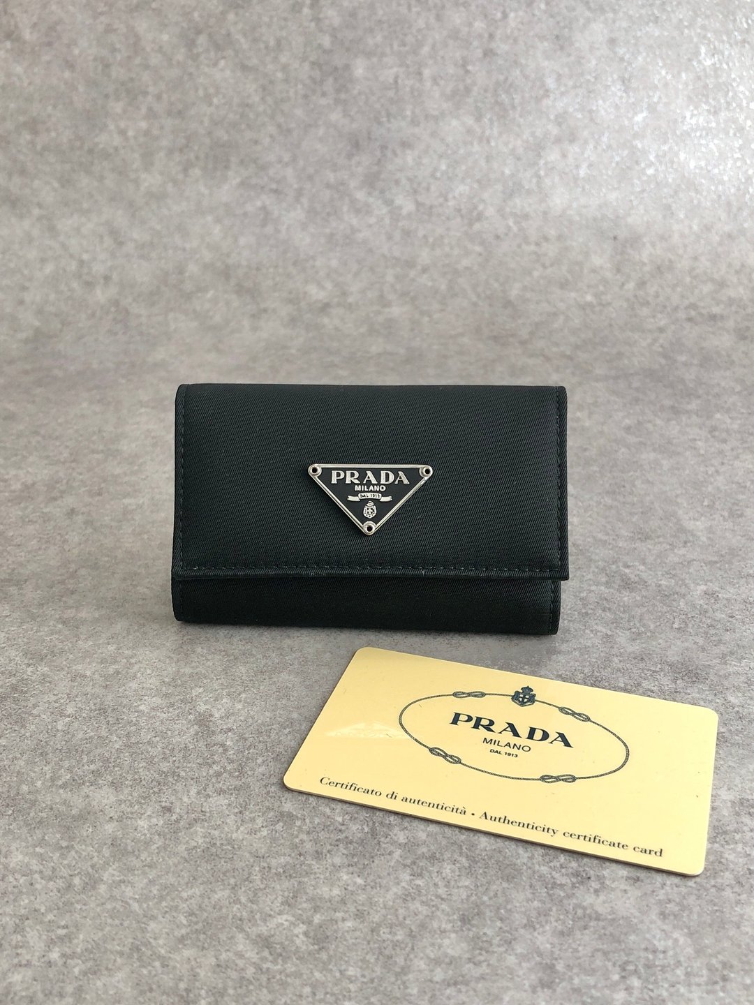 【日本直送 名牌中古包】PRADA 普拉达 钥匙包 黑色 三角标志 尼龙 6 连 M222 vintage 古董 pgzkke - 钥匙链/钥匙包 - 尼龙 黑色