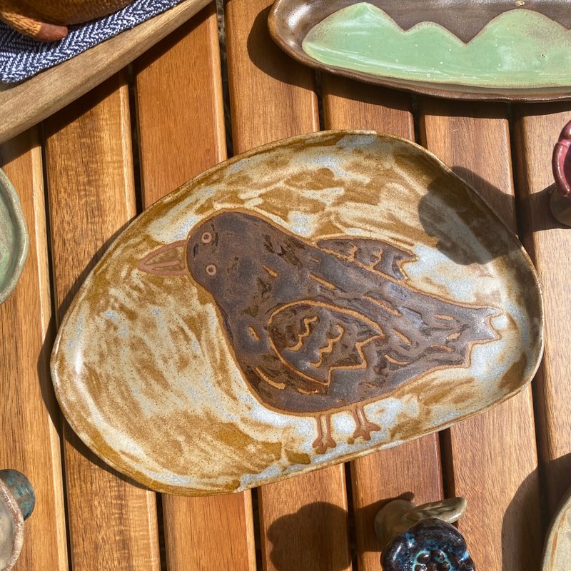 【タケ-TA KE Studio】乌鸦盘 - 盘子/餐盘/盘架 - 陶 黑色