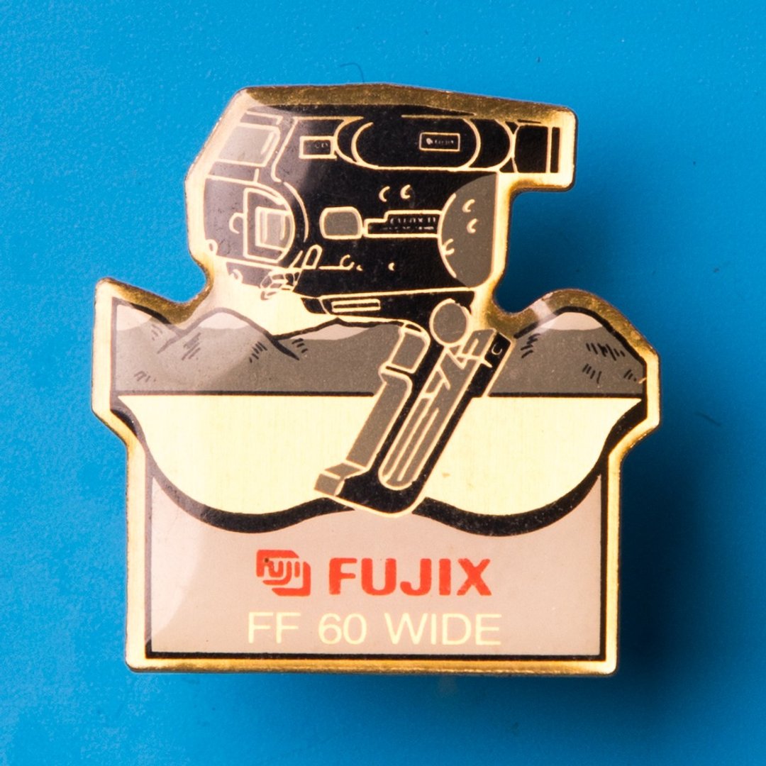 桑惠商号 FUJIFILM富士底片 FF 60 WIDE 8mm video古董徽章 胸针 - 胸针 - 其他材质 多色