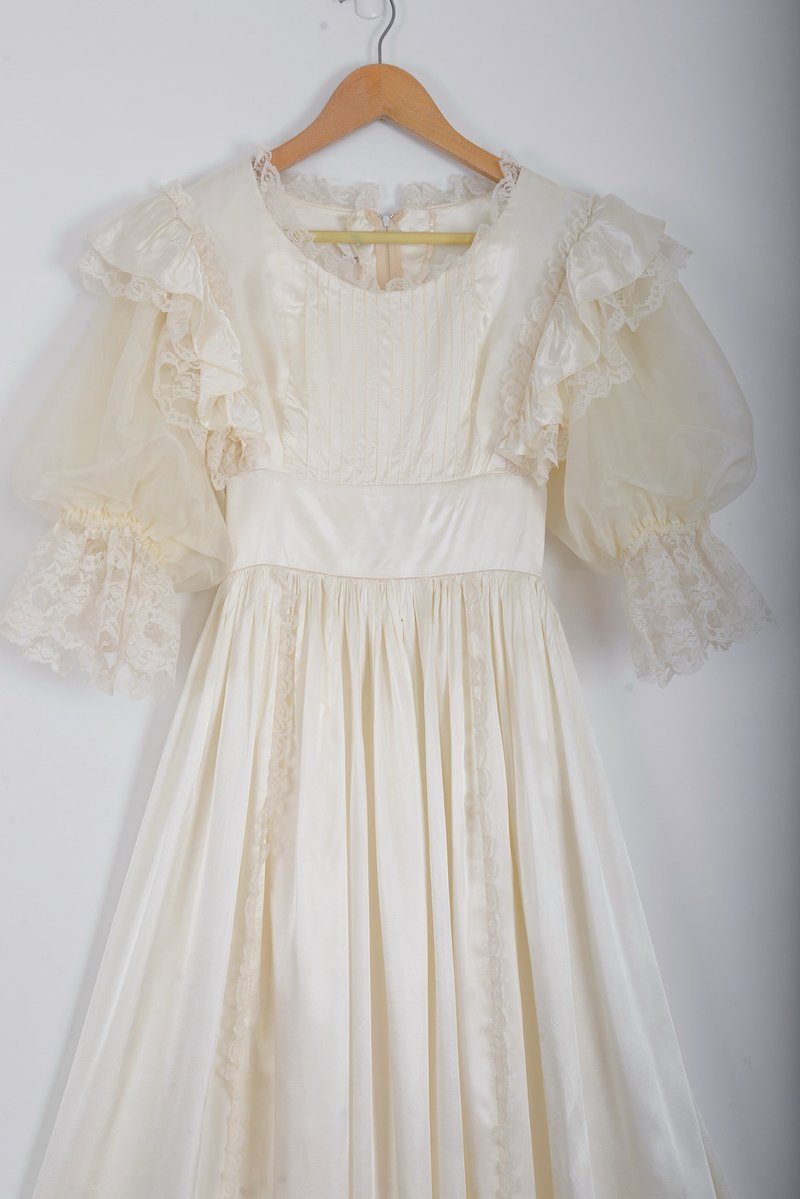 绝美戴妃袖 光泽感缎面拼接玻璃纱 蓬袖花边蕾丝礼服1980s - 洋装/连衣裙 - 棉．麻 