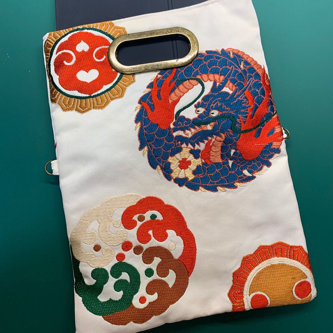 和服腰带改造包款 - 手拿包 - 丝．绢 红色
