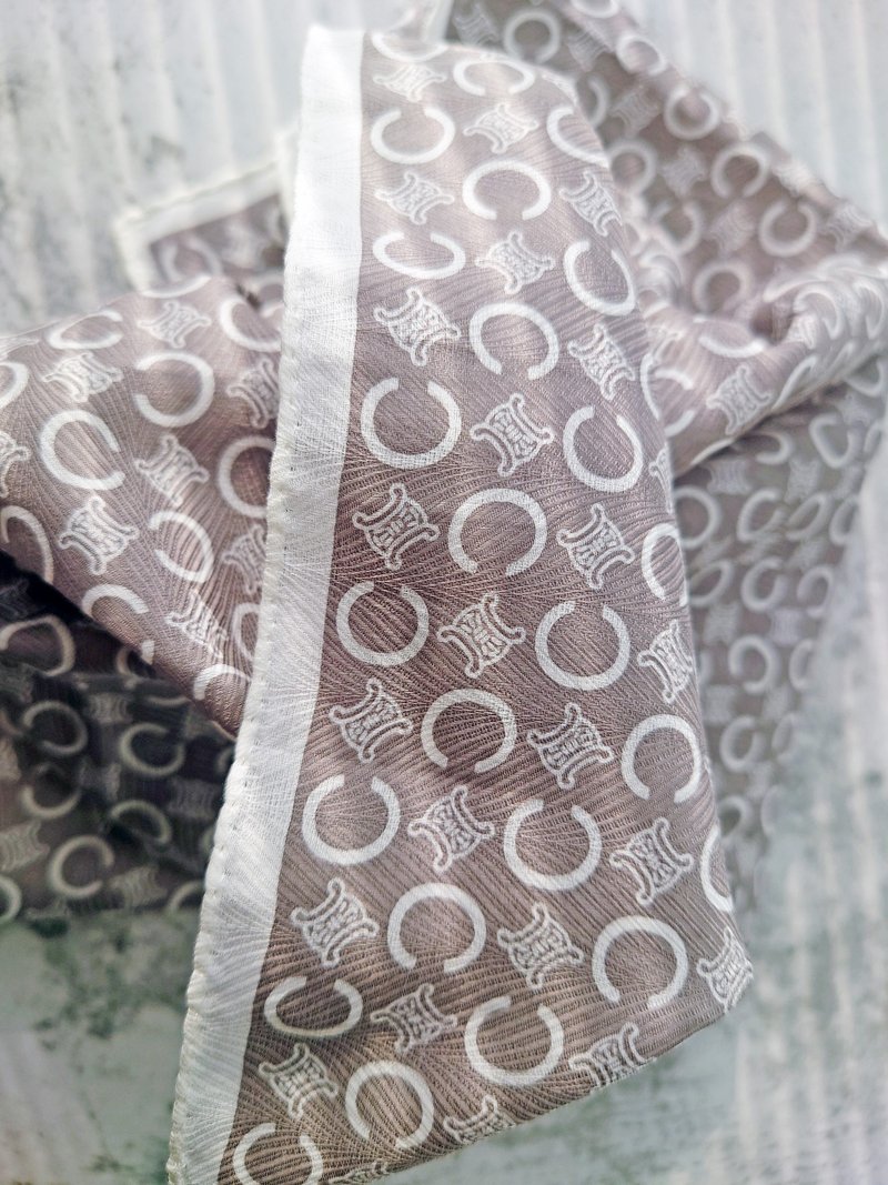 全新 未使用 CELINE 双色C老花 手巾方巾 手帕 绑包带围巾丝巾 - 其他 - 棉．麻 白色