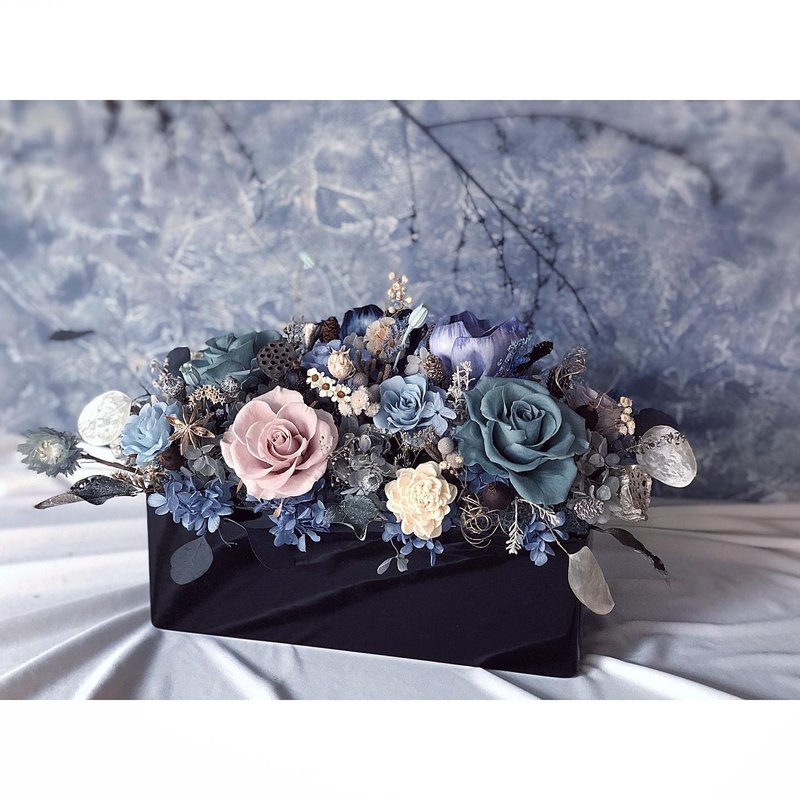 不凋花大吐司桌花/宅配限双北地区,跨县市需自取 - 干燥花/捧花 - 其他材质 