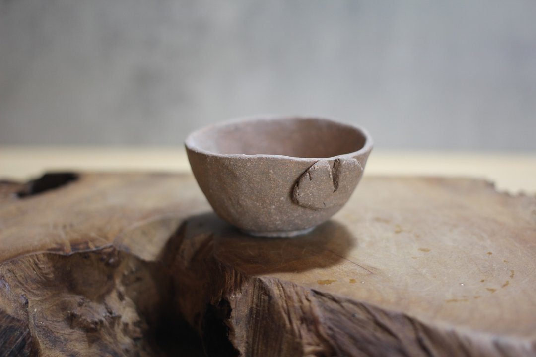 【沐春生活】50ml 纯手捏茶杯 小酒杯 陶作家叶佳佩纯手制 - 茶具/茶杯 - 陶 