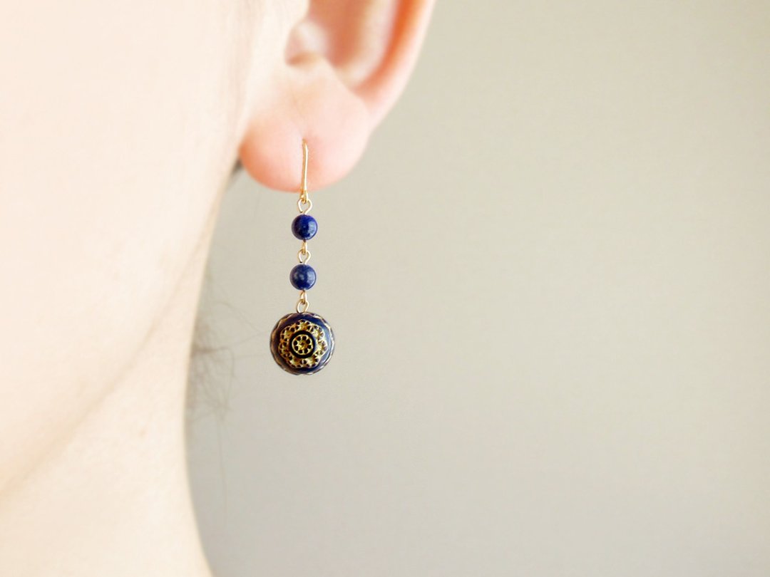 Lapis lazuli, antique style, hook earrings 穿孔 - 耳环/耳夹 - 石头 蓝色