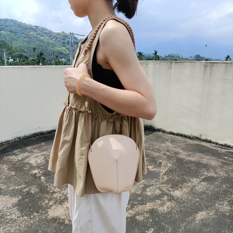 植鞣革幸运贝壳小肩包 - 侧背包/斜挎包 - 真皮 卡其色