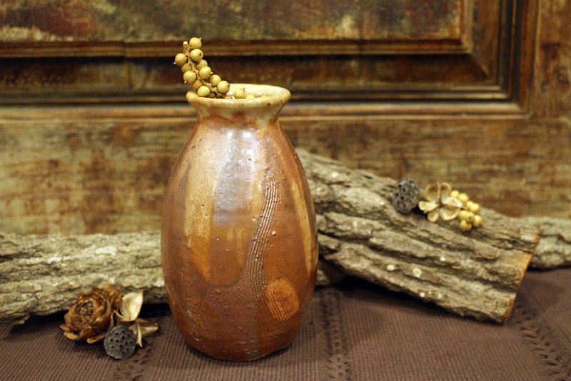 柴烧 | 流线花器/清酒瓶 E款 - 花瓶/陶器 - 陶 卡其色