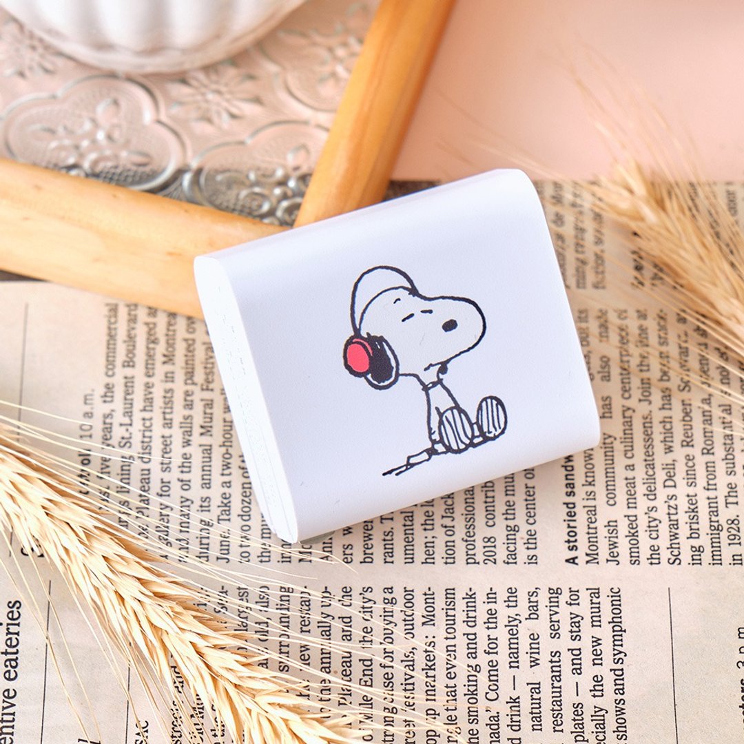 SNOOPY史努比 听音乐USB3.0+PD20W双孔充电器 - 数码小物 - 塑料 多色