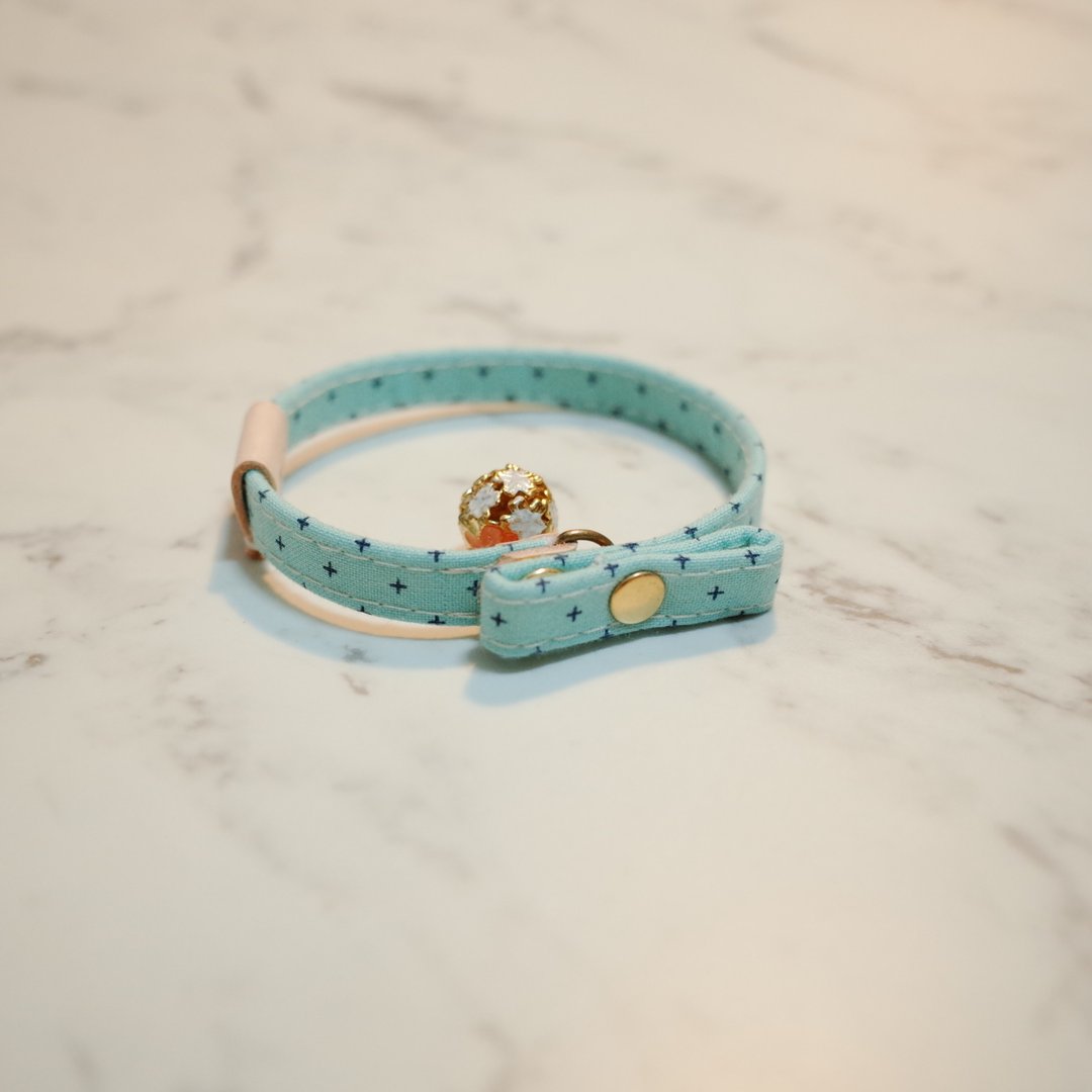 猫 小啾啾项圈 蒂芬妮有加分 Tiffany色 附双面扭转皮套 铃铛 - 项圈/牵绳 - 棉 