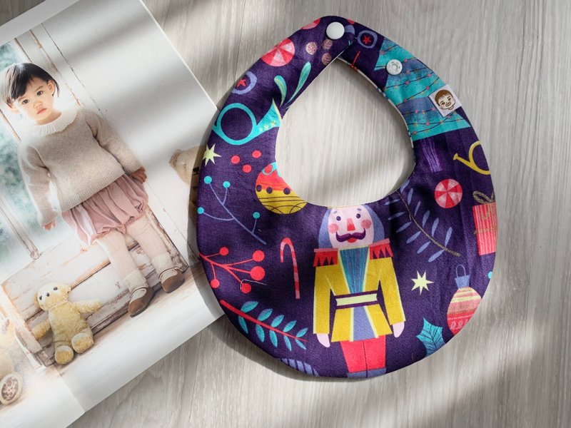 圣诞 胡桃钳 圣诞礼物 手工兜兜 围兜 口水巾 八层纱 现货 纯棉 - 围嘴/口水巾 - 棉．麻 绿色