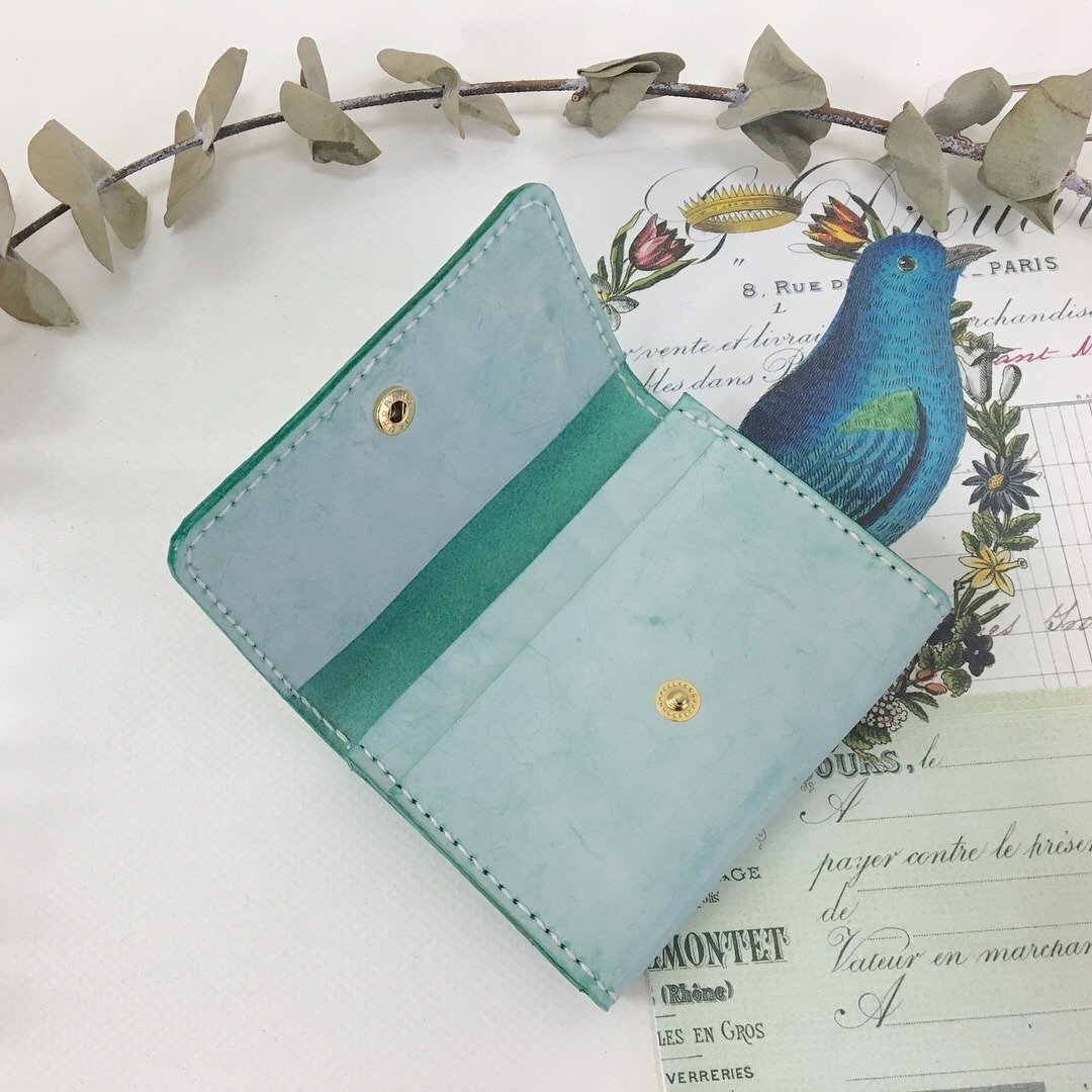 毕业礼物 擦蜡湖水绿卡夹/名片夹＿皮革手工缝制 Business Card holder - 名片夹/名片盒 - 真皮 绿色