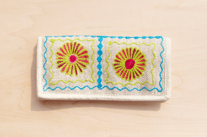 自然棉麻编织感皮夹 / 长皮夹 / 民族风零钱包 / 钱包 - 绿色森林藤蔓花朵手工刺绣 - 皮夹/钱包 - 棉．麻 多色