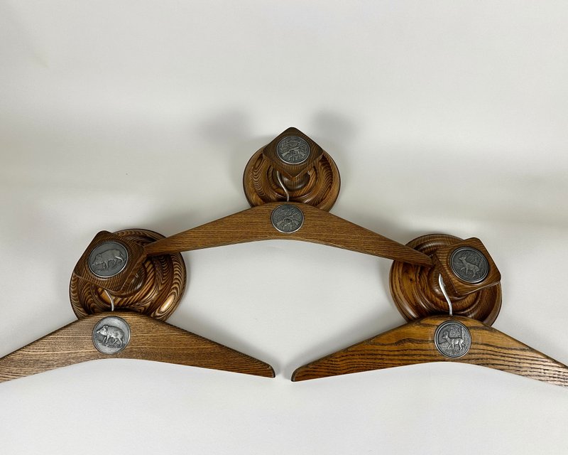 1950年代德国复古猎装衣架 手工木制和锡制 完美礼物 - 衣架/挂勾 - 木头 咖啡色