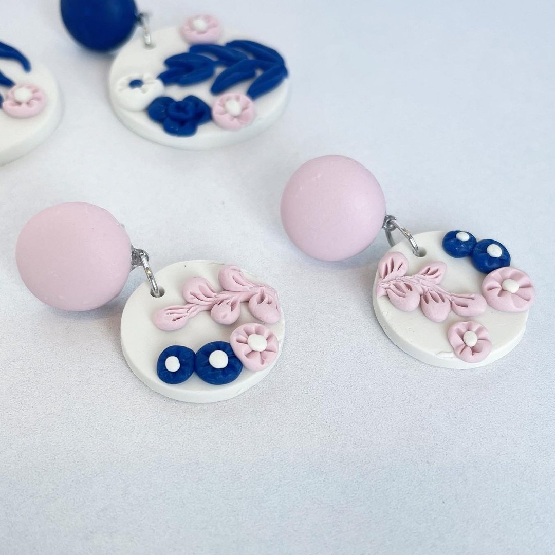 Classic Thai Porcelain Earrings - 耳环/耳夹 - 其他材质 多色
