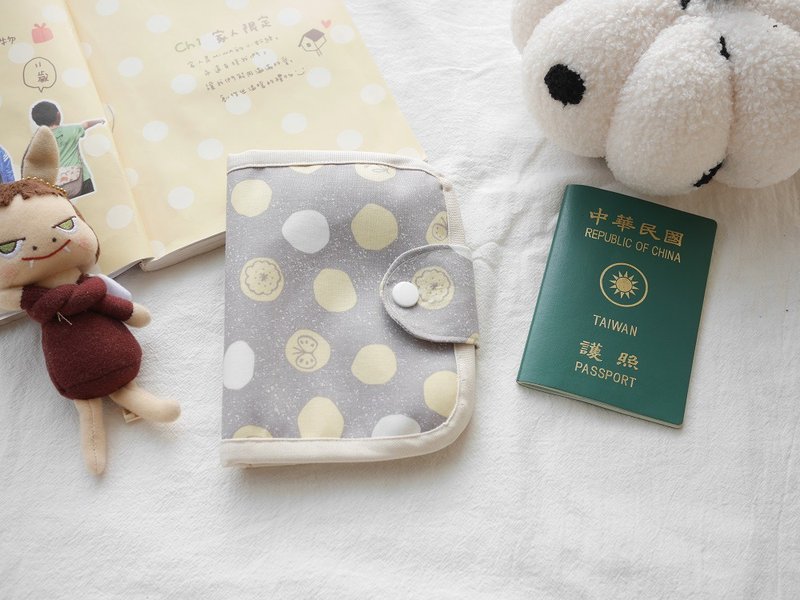 护照套 护照夹 万用套 灰底点点款 - 护照夹/护照套 - 棉．麻 灰色