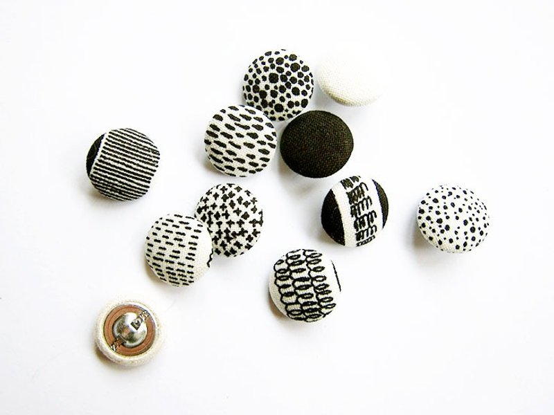 布扣 针织 缝纫 手作材料 黑白几何 钮扣 - 编织/刺绣/羊毛毡/裁缝 - 棉．麻 黑色