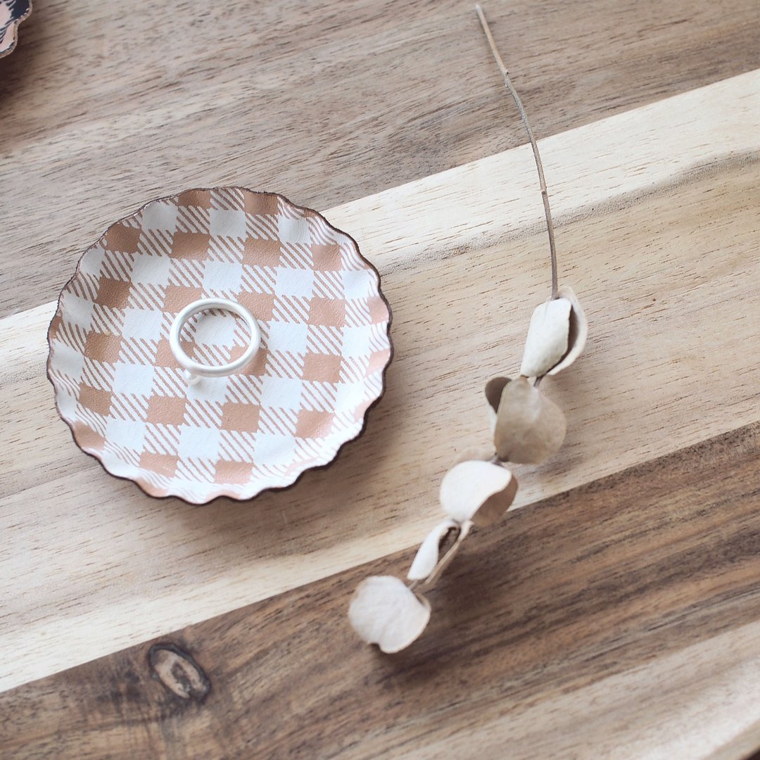 White Gingham Check) Genuine Leather Biscuit Type Accessory Tray Accessory Box with Gift Box - 摆饰 - 真皮 蓝色
