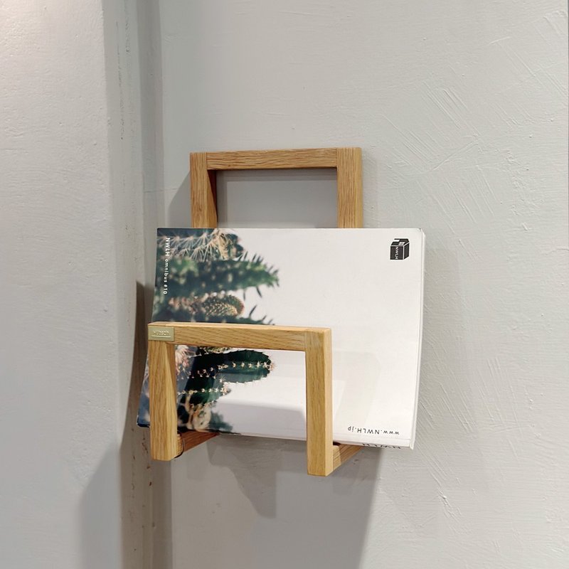 【Hübsch】－880419 北欧风原木多功能杂志架 书架 收纳架礼物 - 书架/书挡 - 木头 卡其色