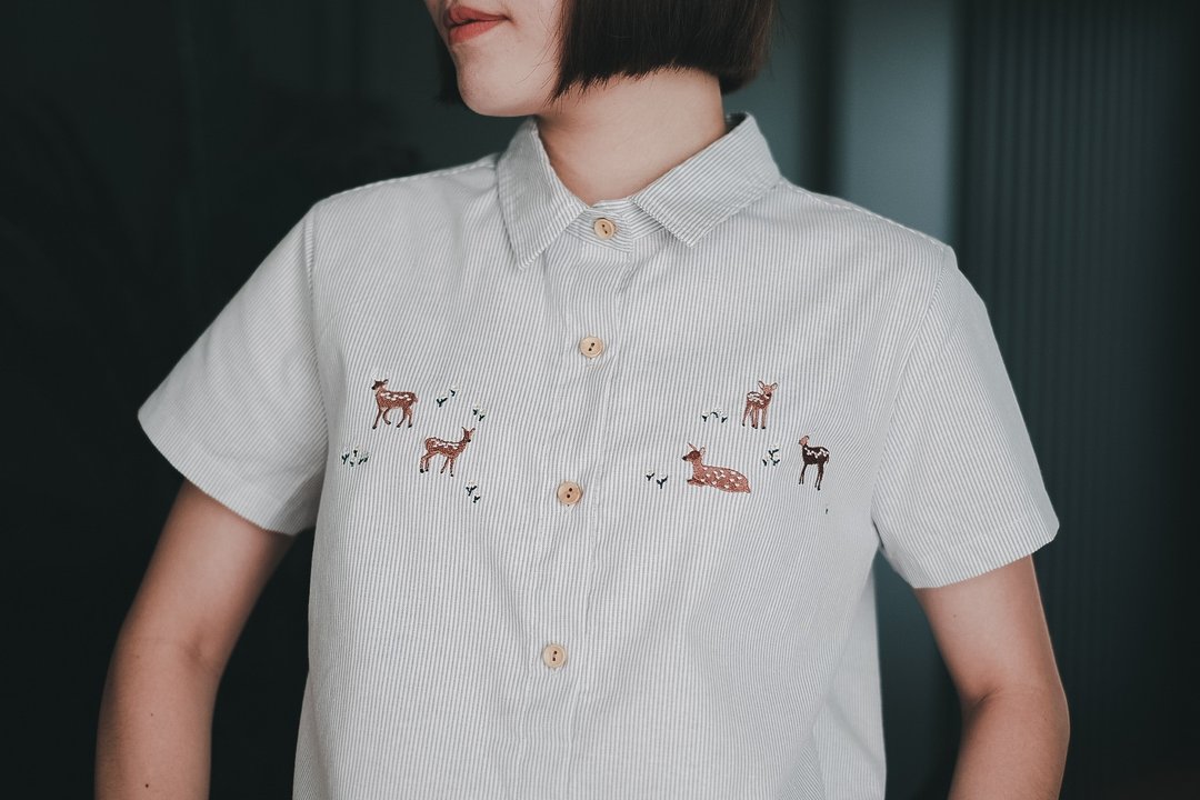 Deer Shirt 鹿 : Grey Stripe 灰色 条纹 大小S,M - 女装上衣 - 绣线 灰色