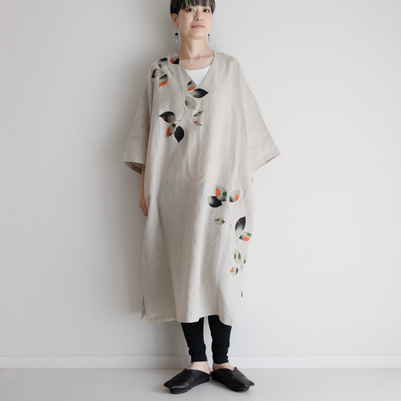 Loose Kaftan Dress / Hand-painted Leaf Pattern - 洋装/连衣裙 - 棉．麻 卡其色
