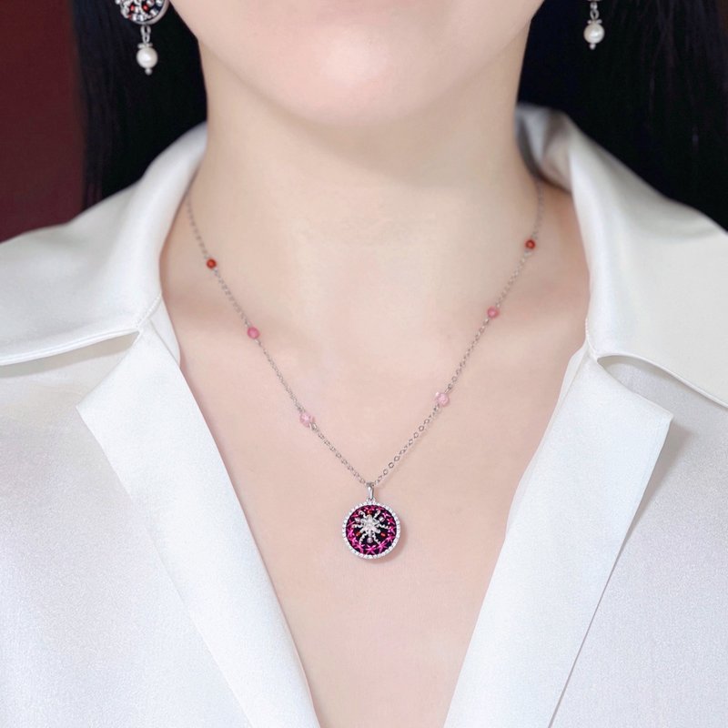 织妍CHIYEN 瑰丽盛宴 蚕丝刺绣宝石项链 - 项链 - 半宝石 红色