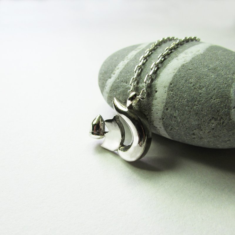 squirrel necklace_松鼠项链 | 925纯银 限量 设计师手做 动物 - 项链 - 银 银色
