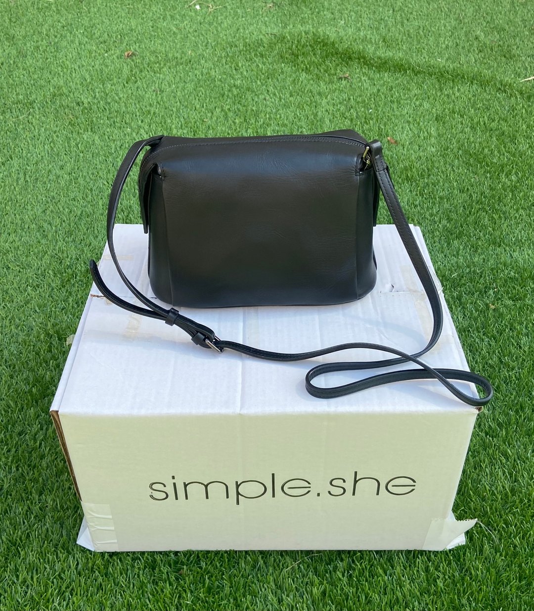 simple.she 全皮复古小方包 斜背包 黑色 - 侧背包/斜挎包 - 真皮 黑色